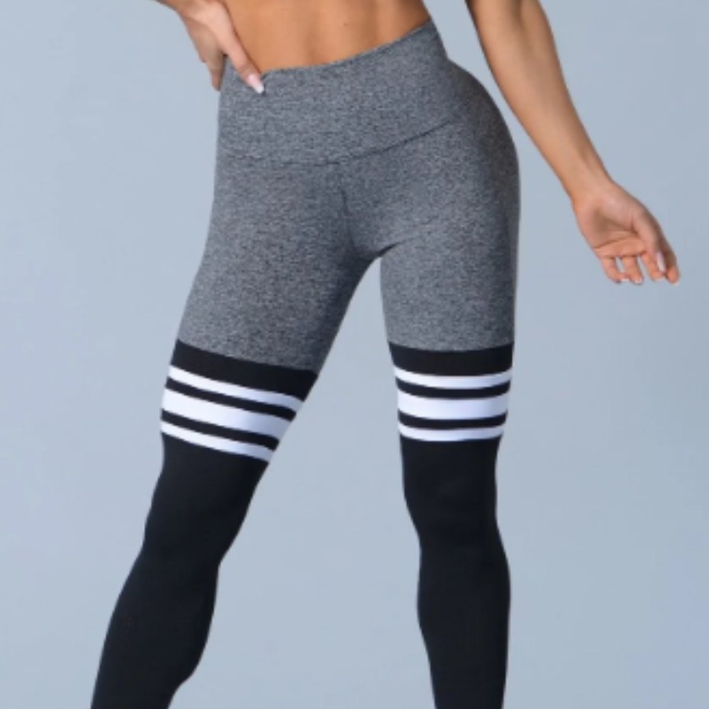 Bombshell Legging - image 1